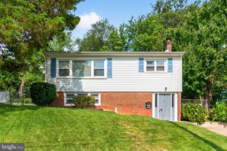 13430 GREENACRE DR, Woodbridge, VA 22191