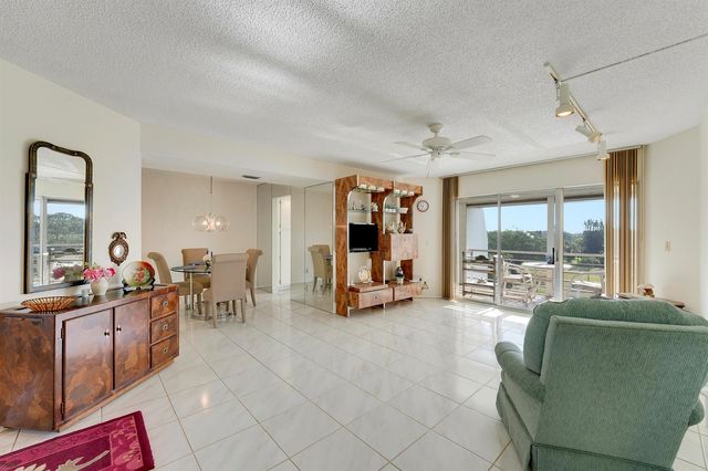 3597 Birdie Drive 607, Lake Worth, FL 33467