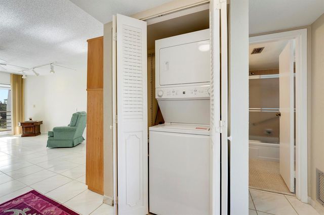 3597 Birdie Drive 607, Lake Worth, FL 33467