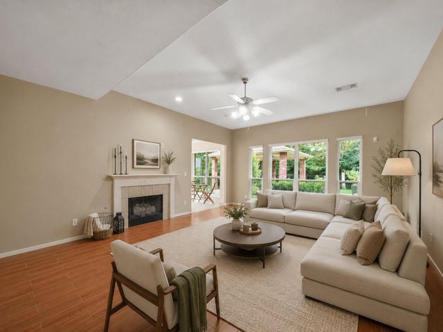 23997 Dorrington Estates Lane, Conroe, TX 77385