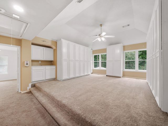 23997 Dorrington Estates Lane, Conroe, TX 77385
