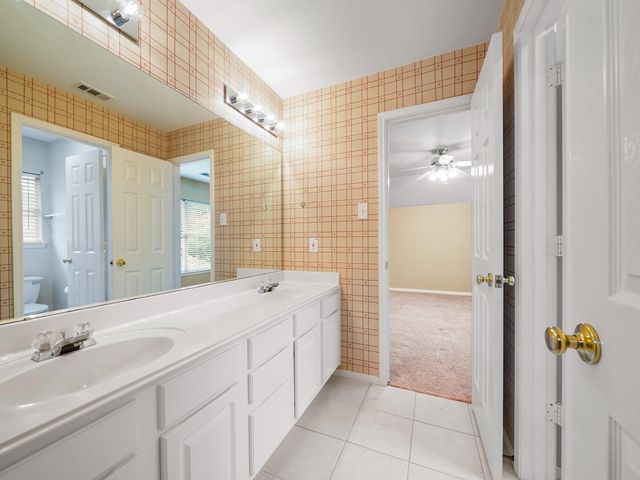 23997 Dorrington Estates Lane, Conroe, TX 77385