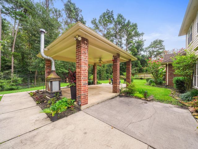 23997 Dorrington Estates Lane, Conroe, TX 77385