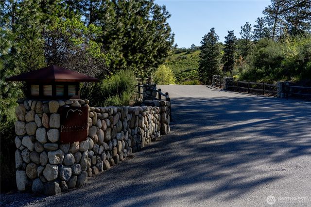 43 Sabio Way, Chelan, WA 98816