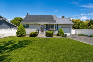 412 37th Street 1 Family House, Lindenhurst, NY 11757