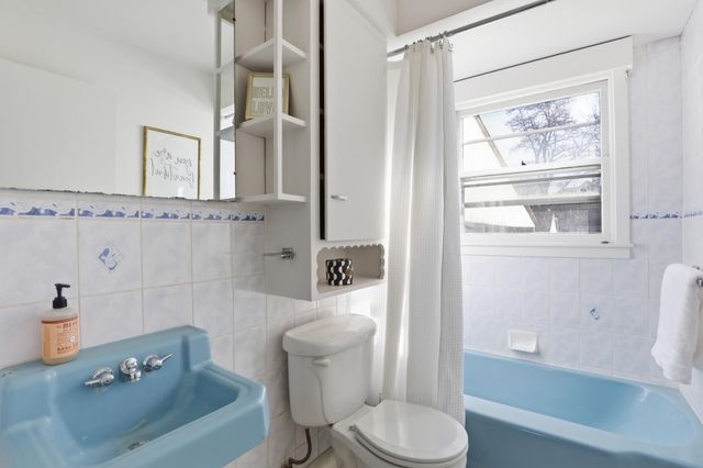 1012 E Augusta Ave, Spokane, WA 99207