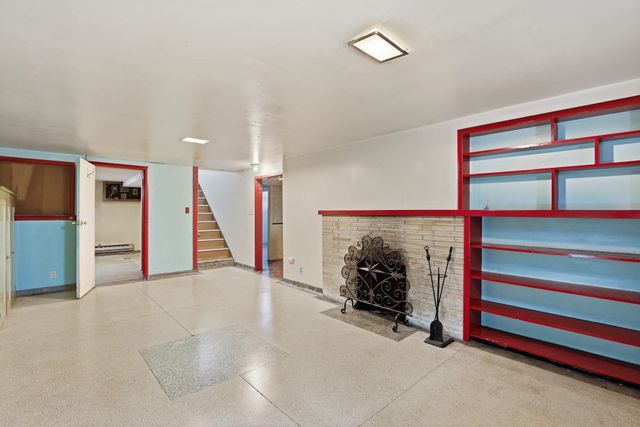 1012 E Augusta Ave, Spokane, WA 99207