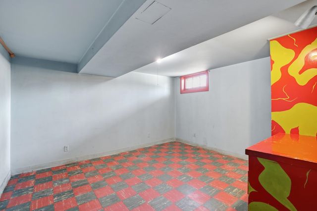 1012 E Augusta Ave, Spokane, WA 99207