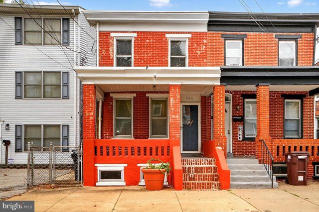 806 BROWN ST, Wilmington, DE 19805