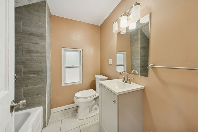 559 Hamil Rd, Verona, PA 15147