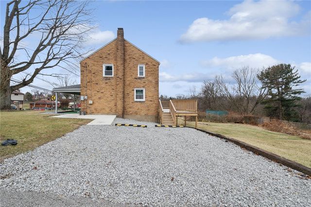 559 Hamil Rd, Verona, PA 15147