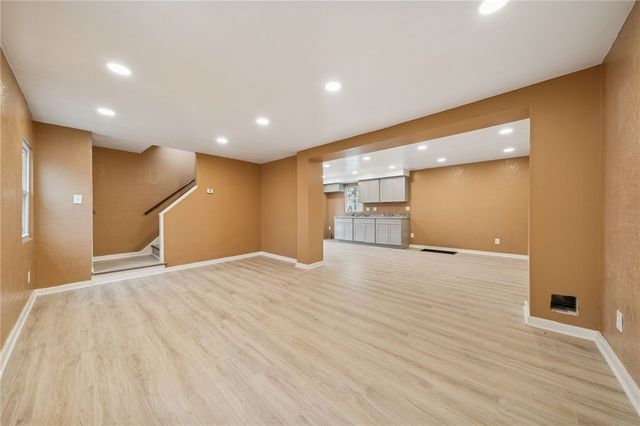 559 Hamil Rd, Verona, PA 15147