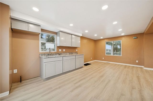 559 Hamil Rd, Verona, PA 15147