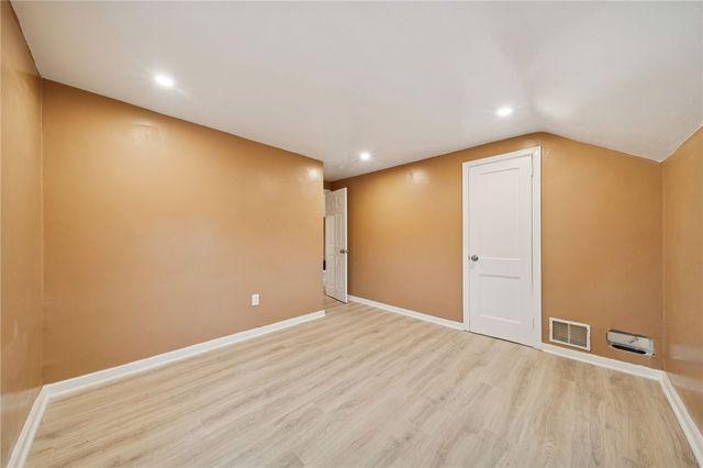 559 Hamil Rd, Verona, PA 15147