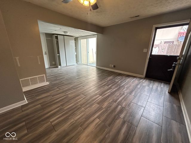 2765 Del Prado Drive 7, Indianapolis, IN 46227