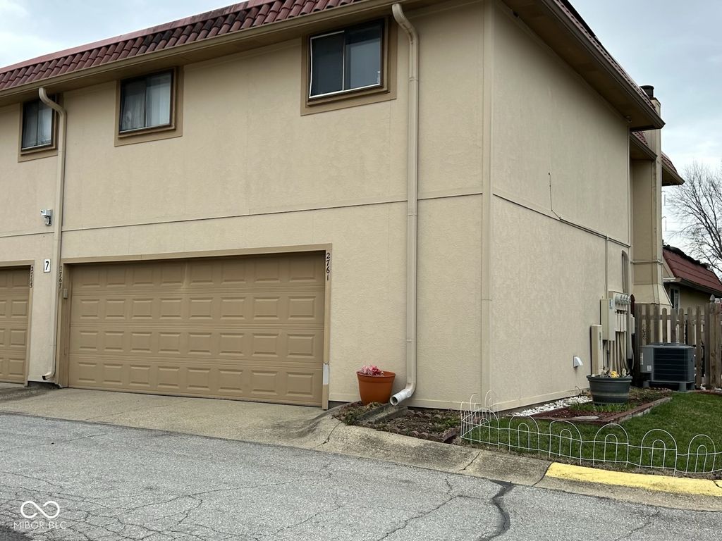 2765 Del Prado Drive 7, Indianapolis, IN 46227