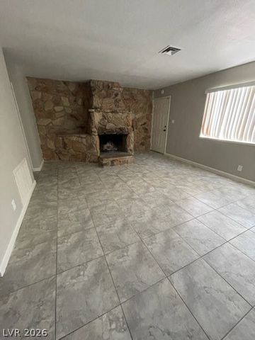 656 Greenbriar Townhouse Way, Las Vegas, NV 89121