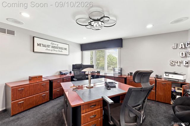 3802 Columbia Drive, Bloomfield Hills, MI 48302