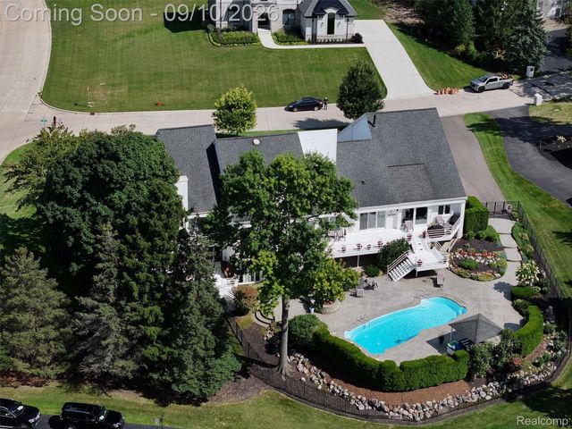 3802 Columbia Drive, Bloomfield Hills, MI 48302