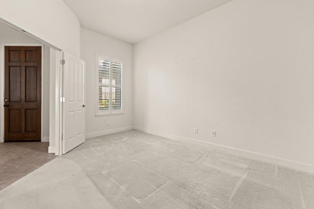 124 Paizano Ct, Roseville, CA 95661