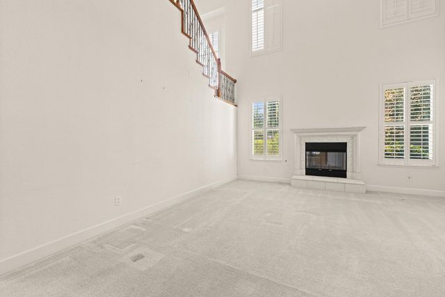 124 Paizano Ct, Roseville, CA 95661