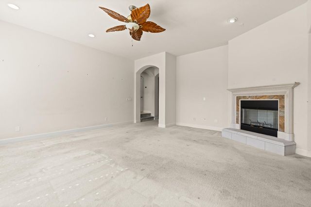 124 Paizano Ct, Roseville, CA 95661