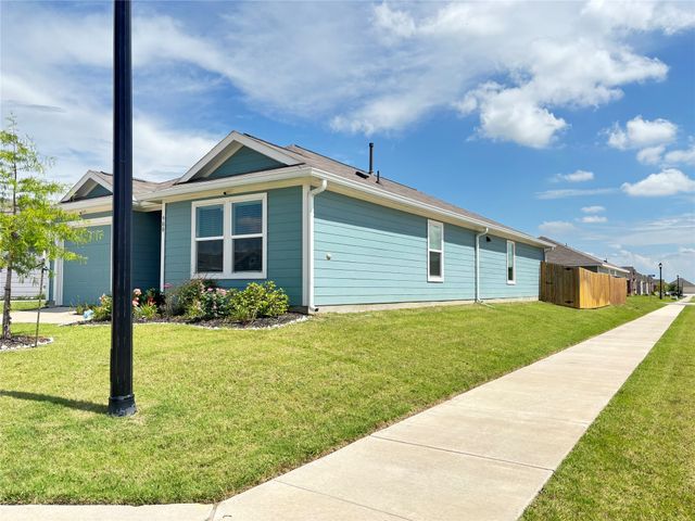 900 Mountain Laurel Drive, Princeton, TX 75407