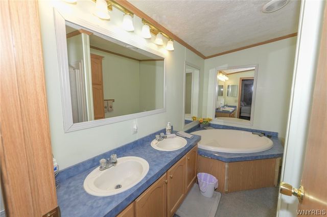 4008 Seneca Parkway, Niagara, NY 14304