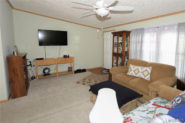 4008 Seneca Parkway, Niagara, NY 14304