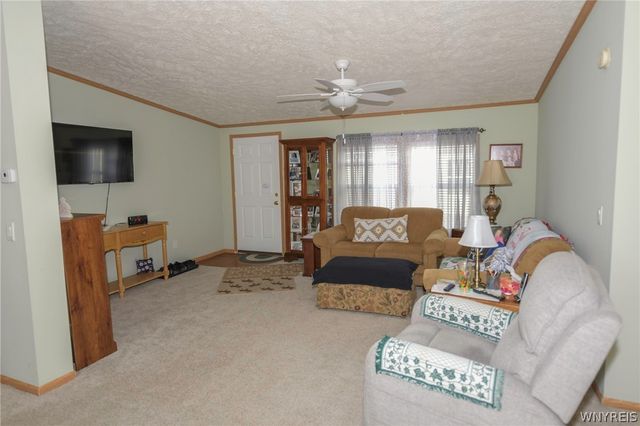 4008 Seneca Parkway, Niagara, NY 14304