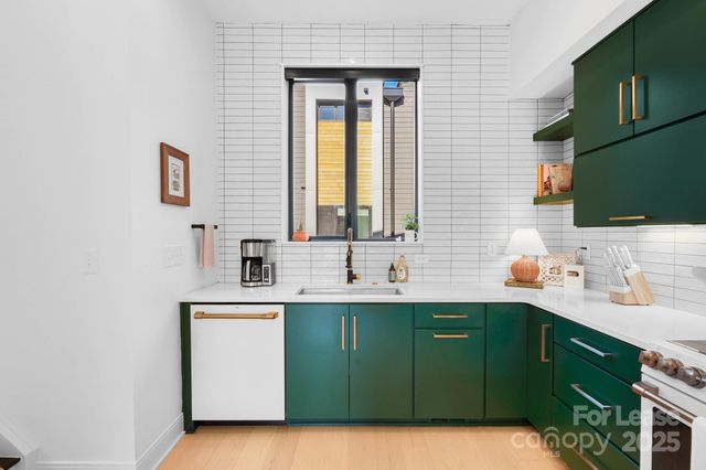 3301 Spencer Street, Charlotte, NC 28205