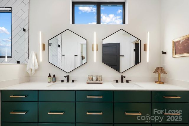 3301 Spencer Street, Charlotte, NC 28205