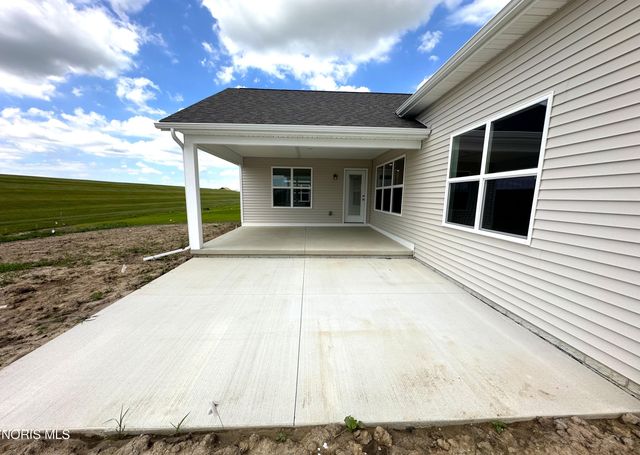 15285 Cypress Drive, Perrysburg, OH 43551