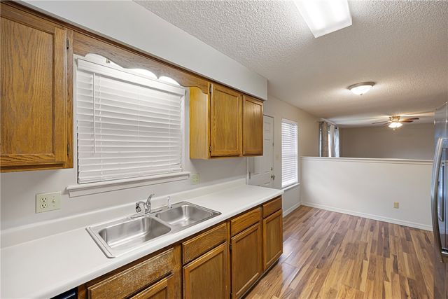 1306 E M Street, Russellville, AR 72801