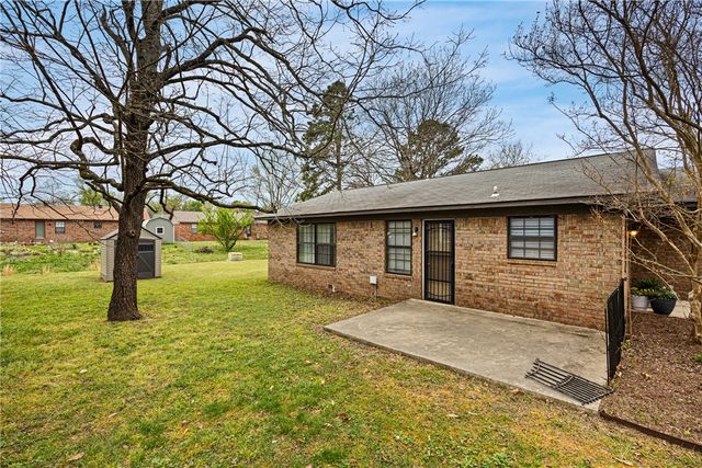 1306 E M Street, Russellville, AR 72801