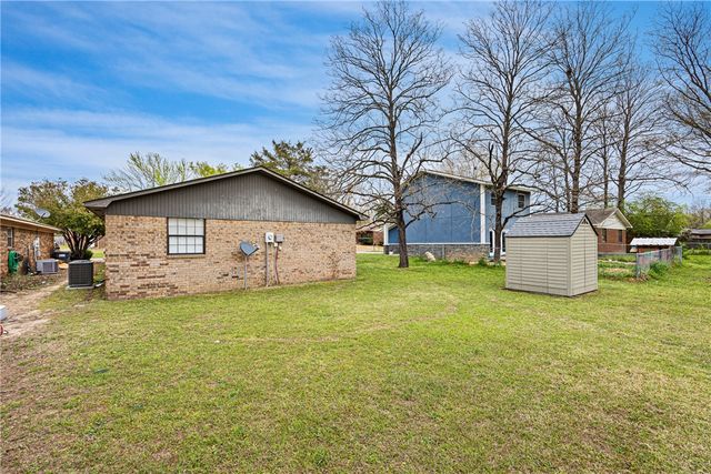 1306 E M Street, Russellville, AR 72801