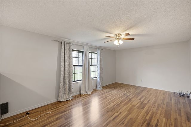 1306 E M Street, Russellville, AR 72801