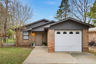 1306 E M Street, Russellville, AR 72801