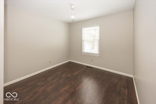 8868 Pine Tree Boulevard, Indianapolis, IN 46256