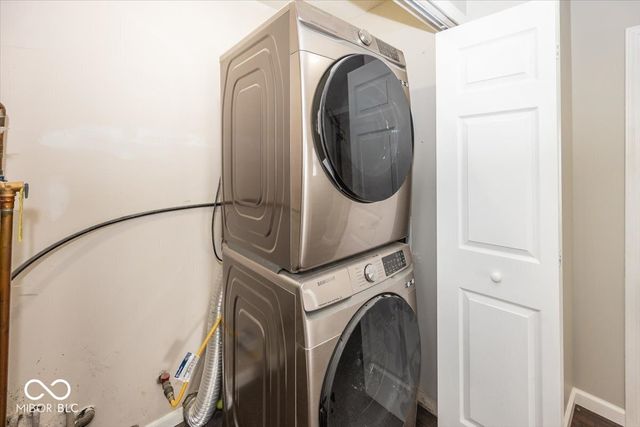 8868 Pine Tree Boulevard, Indianapolis, IN 46256