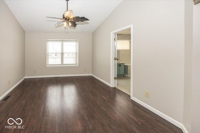 8868 Pine Tree Boulevard, Indianapolis, IN 46256