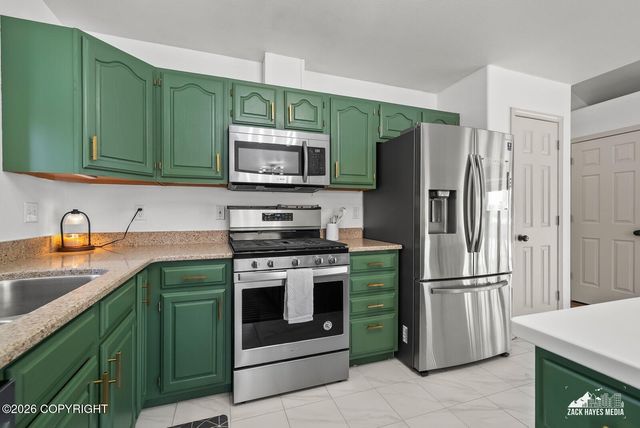 19817 Belknap Circle, Eagle River, AK 99577