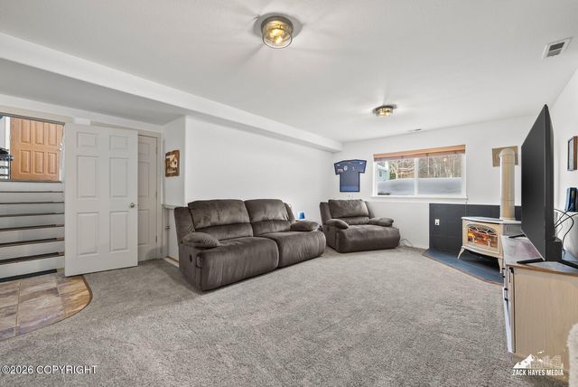 19817 Belknap Circle, Eagle River, AK 99577