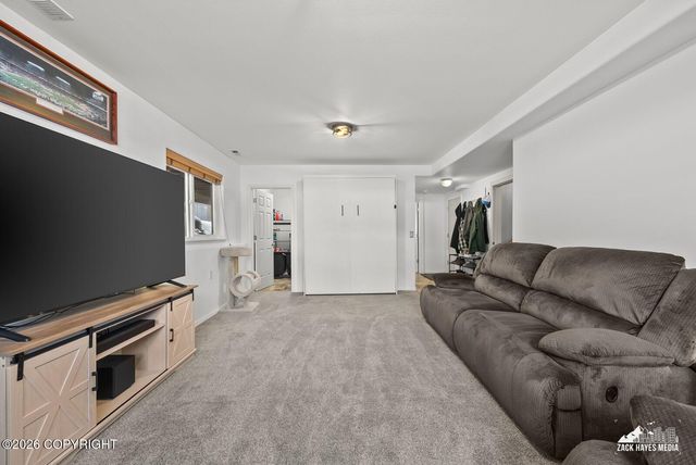 19817 Belknap Circle, Eagle River, AK 99577