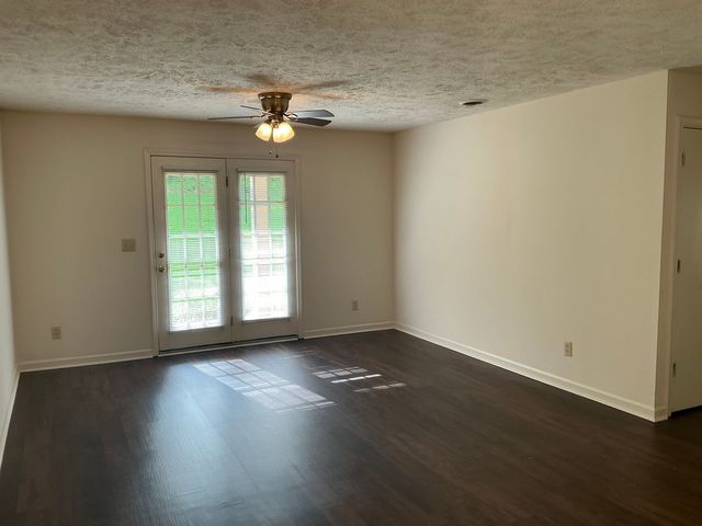 3247 Tower Dr Apt D, Clarksville, TN 37042