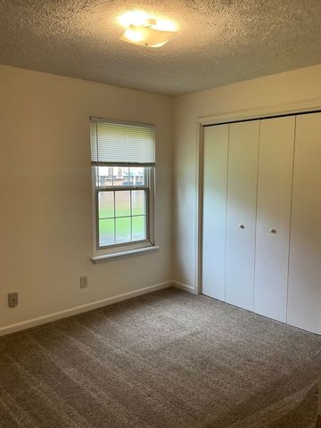 3247 Tower Dr Apt D, Clarksville, TN 37042