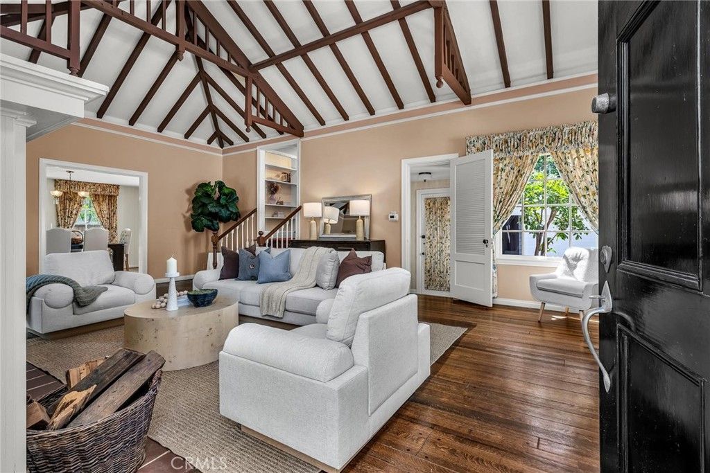 Image 4 of property listing at 423 Sycamore, Santa Monica, CA 90402