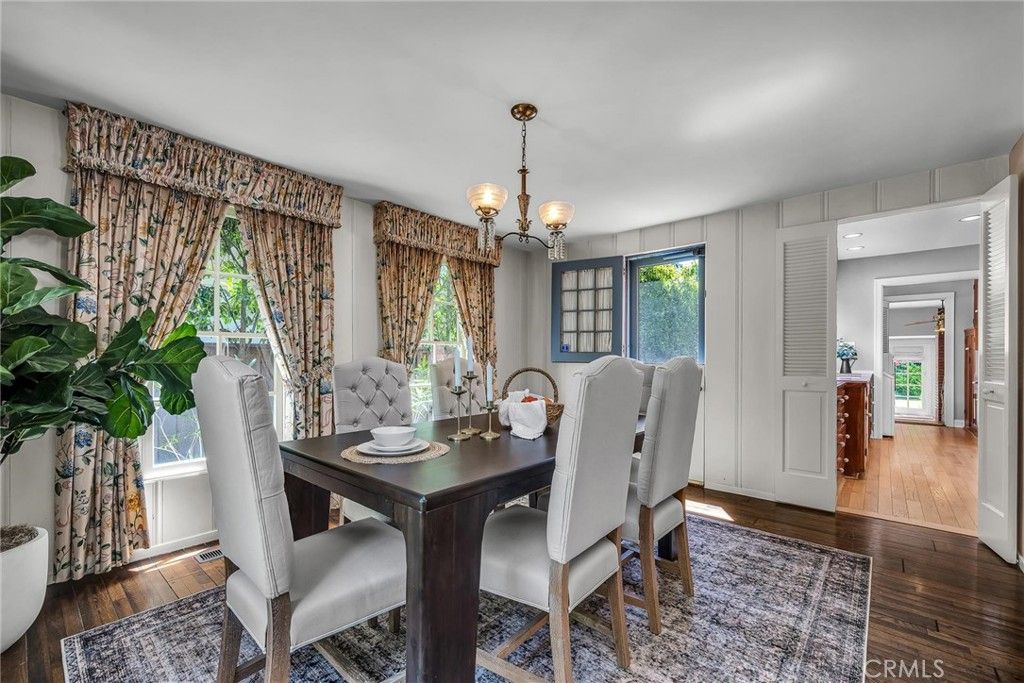 Image 9 of property listing at 423 Sycamore, Santa Monica, CA 90402