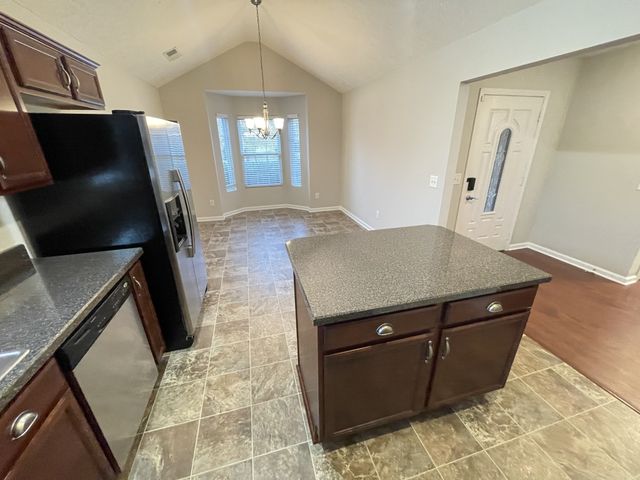 124 Granda Flora Dr, White House, TN 37188