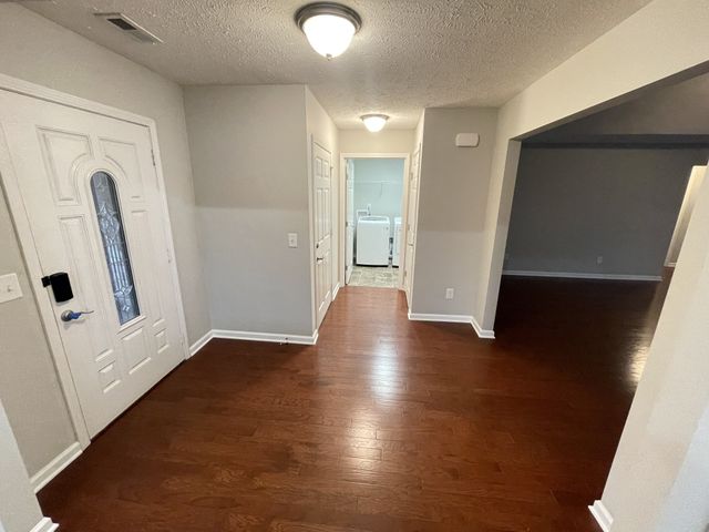 124 Granda Flora Dr, White House, TN 37188